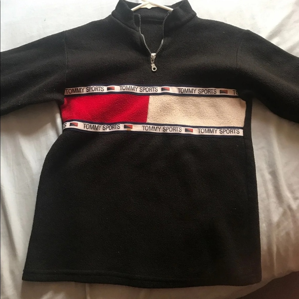 Tommy Hilfiger sweater